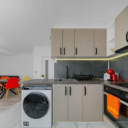 Stylish 1bd With Fully Equipped Kitchen & Balcony By Flаt Mаnаgеr Lejlighed Sofia